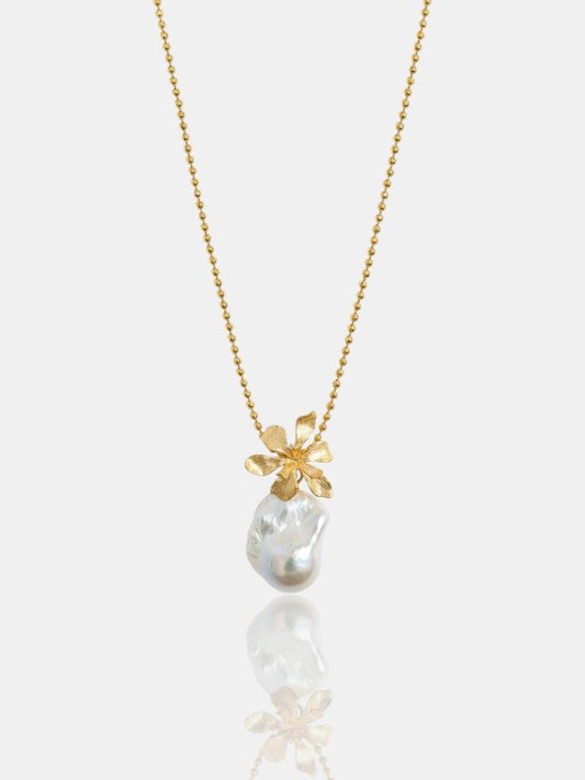 Sculpted Flower Baroque Pearl Pendant on Beaded Gold Chain Pearltide