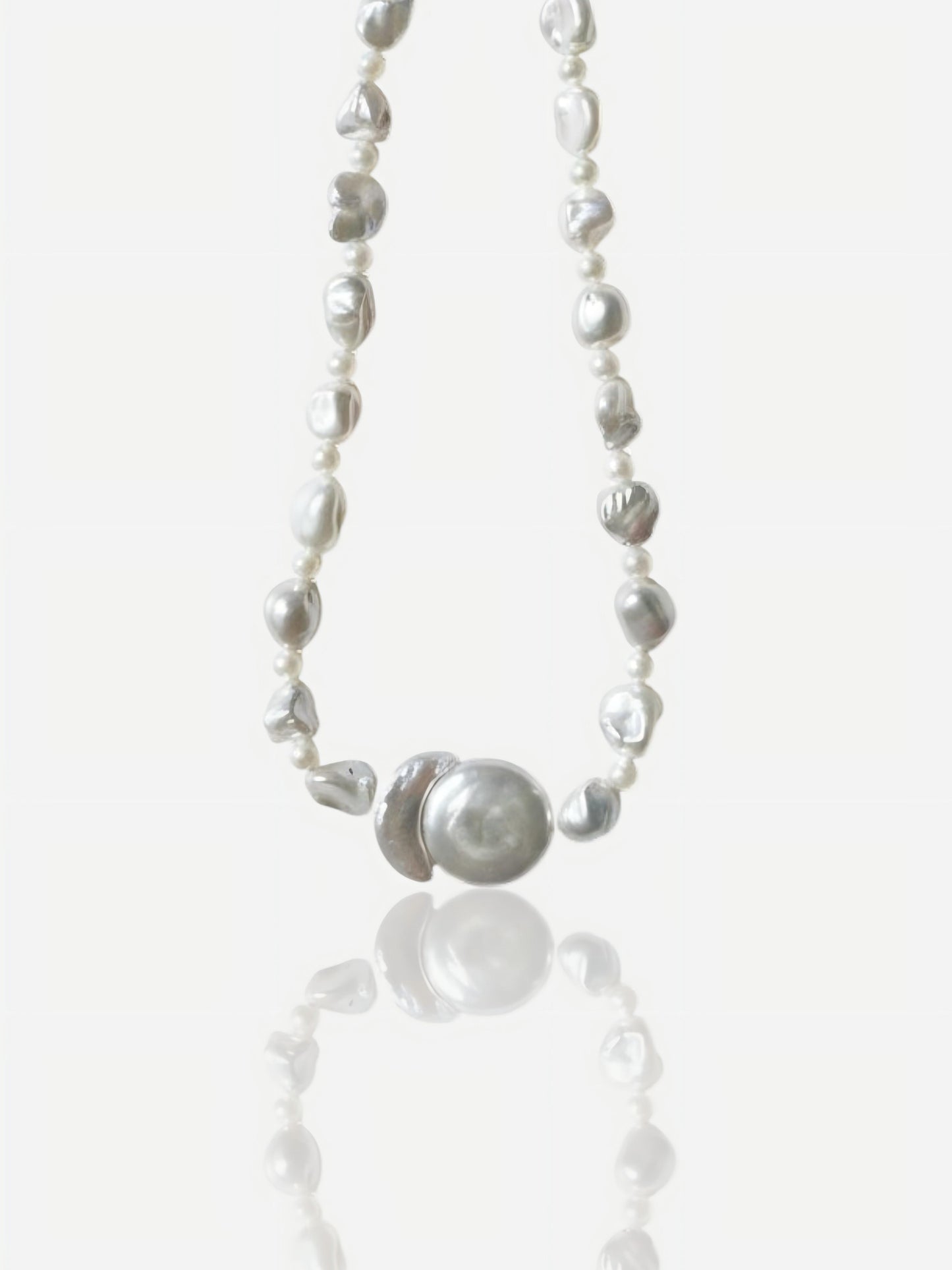 The Soleil & Lune Necklace Pearltide